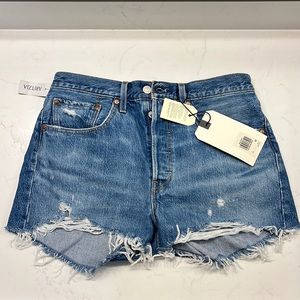 NWT- LEVI 501 Shorts